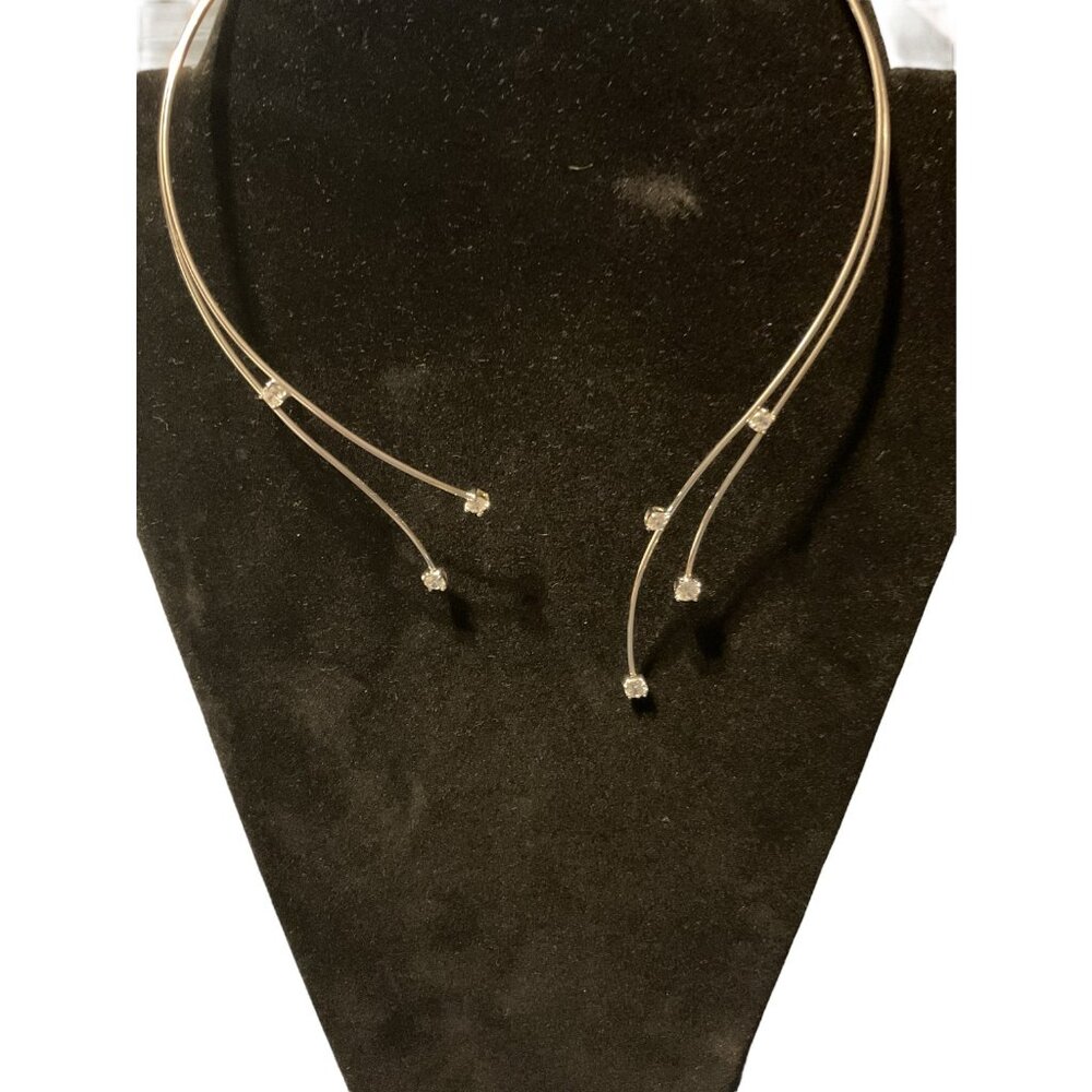 Silver Tone Elegant Wire Necklace With Crystal Accents For Women Prom Homecoming